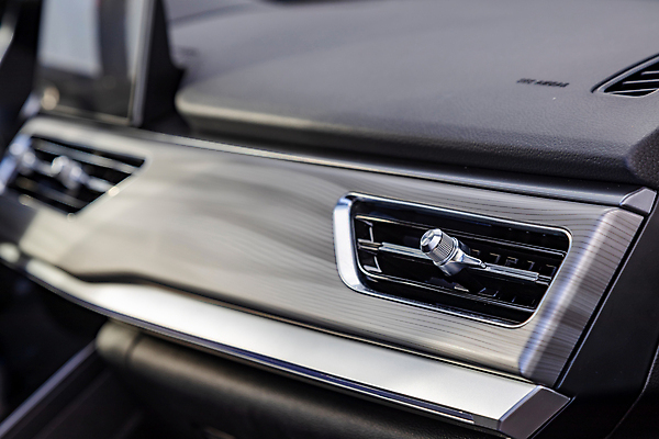 포토 JPG 해외이미지 모양 디자인 산업 스포츠 시계 여행 비즈니스 교통시설 자동차 유리 사람 사람없음 내부 파란색 추위 판넬 뜨거움 고급 손목시계 정사각형 승객 트랙터 물류 계기판 라디에이터 린스 자동 제어 해외포토 도형 육상교통 컬러 교통 컨셉 장신구 재질 농기계 시설 특수차량 파일형식 이미지허브