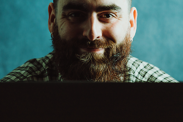 포토 JPG 해외이미지 직업 학생 교육 남자 인터넷 비즈니스 통신 성공 모바일 주택 사람 앉기 책 세명 금융 노트북 스마트폰 쇼핑 스터디 컴퓨터 사무실 우주 스크린 공책 타이핑 업무 작업 비즈니스맨 네트워크 시장 어플리케이션 디자이너 무선전화기 스마트 무역 다락방 소셜 프리랜서 힙스터 브레인스토밍 해외포토 패션 산업 컨셉 모션 문구용품 건물 경제 전자제품 핸드폰 스마트기기 학습 직장인 전화기 파일형식 이미지허브