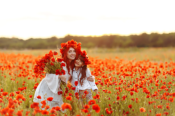 포토 JPG 해외이미지 백인 라이프스타일 여자 딸 행복 어린이 백그라운드 밭 가족 자연 놀이 엄마 함께함 건강 사랑 사람 야외 두명 뷰티 맑음 화환 일몰 기쁨 시골 개화 양귀비 돌봄 무료 해외포토 서양인 꽃 감정 컨셉 농업 관계 모션 날씨 생활 노을 생태계 파일형식 이미지허브
