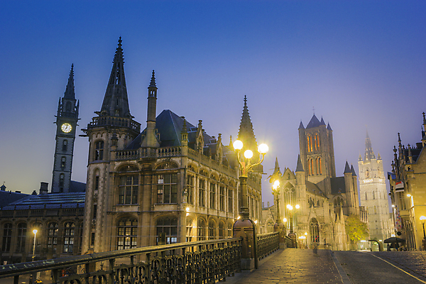 포토 JPG 해외이미지 해외풍경 하늘 유럽건축 아침 사람없음 야외 도시풍경 교회 새벽 도시 벨기에 해외포토 주간 자연요소 해외 서양건축 종교건축 풍경 건물 서유럽 파일형식 이미지허브