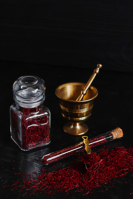 포토 JPG 해외이미지 식물 꽃 음식 백그라운드 꽃무늬 농업 재료 자연 탁자 건조 건강 요리 사람없음 목재 빨간색 컬러풀 금속 보라색 봄 수확 벚꽃 흰색 양념 조미료 개화 사발 맛 인도인 허브 향신료 매움 아로마 향 내추럴 막자 사프란 해외포토 외국인 나무 계절 산업 컬러 가구 컨셉 무늬 재질 동양인 사기그릇 생태계 향미료 파일형식 이미지허브