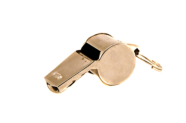 포토 JPG 해외이미지 1 스포츠 백그라운드 운동화 놀이 경고 사람없음 빛 장난감 금속 소리 듣기 장비 게임 흰색 공구 심판 경찰 은색 불기 호루라기 오브젝트 싱글 보안 시끄러움 법관 고립 주목 타격 해외포토 직업 컬러 신발 모션 재질 안전 도구 법률가 파일형식 이미지허브