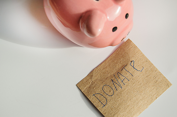 포토 JPG 해외이미지 템플릿 교육 분홍색 백그라운드 이동 컨셉 돈 밭 텍스트 미래 말하기 사람없음 금융 경제 동전 저축 돼지저금통 흰색 재산 보호 목표 심볼 레이아웃 투자 이익 기부 수입 예산 위기 헬프 목업 플랫레이 자선단체 해외포토 컬러 농업 비즈니스 모션 저금통 도움 그룹 플랫 자선 파일형식 이미지허브