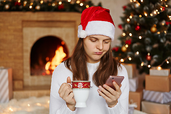 포토 JPG 해외이미지 나무 백인 모자 계절 여자 행복 크리스마스 겨울 휴가 주택 한명 미소 사람 성인 크리스마스트리 산타클로스 놀람 흰색 축하 12월 벽난로 해외포토 서양인 식물 1 잡화 기념일 감정 컬러 컨셉 표정 건물 날짜 파일형식 이미지허브