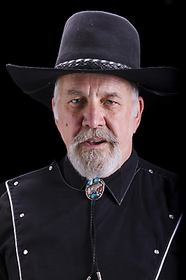 포토 JPG 해외이미지 응시 셔츠 생각 넥타이 수염 한명 잡기 악단 카우보이 가죽 계산서 배려 서쪽 해외포토 1 시선 잡화 음악 상의 모션 사람 방향 파일형식 이미지허브