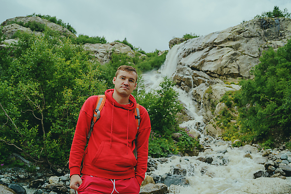 포토 JPG 해외이미지 주간 남자 여행 청소년 휴가 휴식 한명 취미 야외 가로 물 갈색 여행객 트래킹 폭포 하이킹 탐험 소프트포커스 방향 모험가 배낭여행 그림 주말 지역 산악지대 루트 해외포토 자연요소 1 컬러 컨셉 자연 레저 산 촬영기법 사람 파일형식 이미지허브