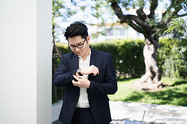 포토 JPG 해외이미지 라이프스타일 남자 커피 생각 인터넷 비즈니스 사업가 통신 성공 노동자 주택 아이디어 직장 실내 한명 사람 앉기 책 노트북 스마트폰 컴퓨터 디지털 다이어리 공책 웹 카페 타이핑 업무 비즈니스맨 계획 무선전화기 검색 경영자 와이파이 온라인 마케팅 지능 프리랜서 스타일 해외포토 직업 1 음료 컨셉 회사 모션 문구용품 내부 건물 생활 전자제품 핸드폰 스마트기기 상점 사무용품 작업 직장인 전화기 리더 무선인터넷 파일형식 이미지허브