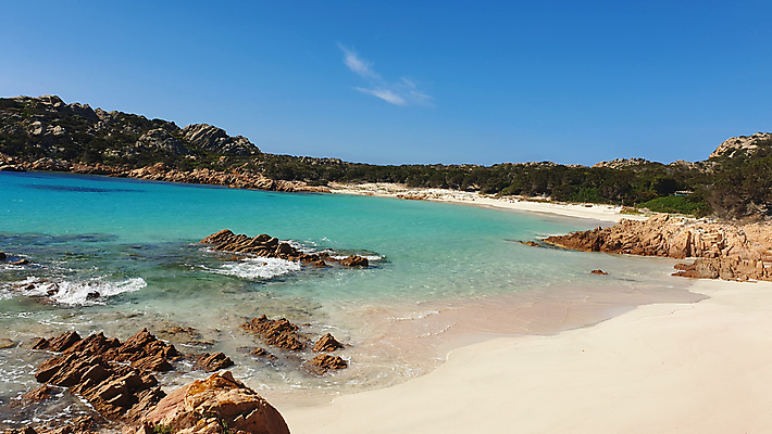 포토 JPG 해외이미지 계절 모래 바다 분홍색 섬 여행 자연 하늘 휴가 휴식 해변 사람없음 야외 초록색 물 파란색 컬러풀 햇빛 뷰티 맑음 이탈리아 재산 고급 지중해 휴양지 암초 파라다이스 해외포토 자연요소 유럽 컬러 컨셉 날씨 금융 태양 장소 생태계 파일형식 이미지허브