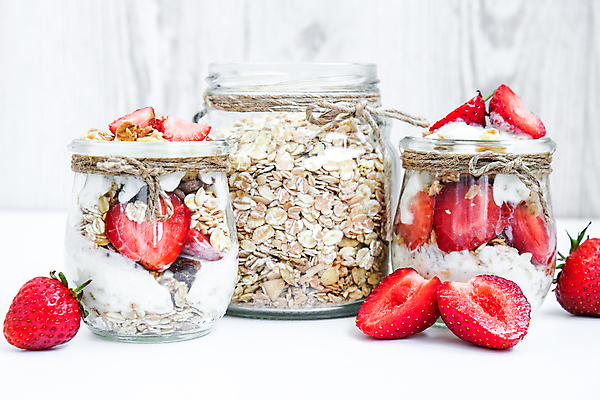 포토 JPG 해외이미지 딸기 실내 사람없음 요거트 오트밀 그릭요거트 해외포토 과일 유제품 내부 파일형식 귀리 이미지허브