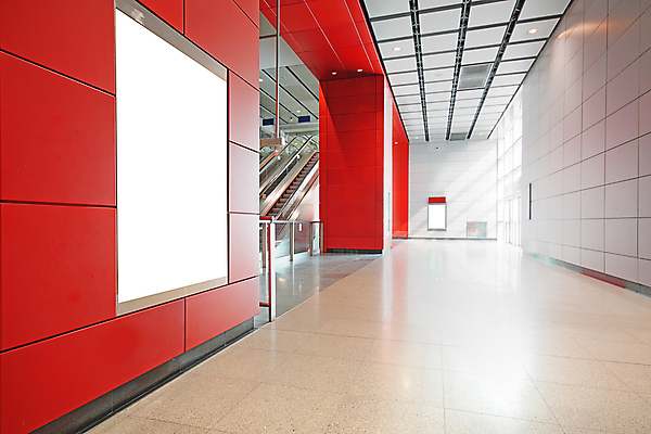 포토 JPG 해외이미지 간판 프레임 광고판 실내 사람없음 복도 에스컬레이터 전철역 목업 해외포토 알림판 내부 역 판 파일형식 이미지허브