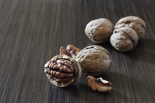 포토 JPG 해외이미지 음식 백그라운드 재료 자연 탁자 건강 사람없음 목재 갈색 견과류 껍질 오픈 그룹 맛 유기농 날것 호두 내추럴 채식주의자 해외포토 나무 웰빙 컬러 가구 컨셉 생태계 채식 파일형식 이미지허브