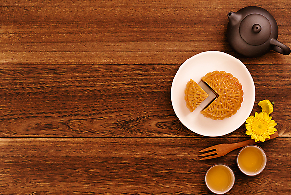 포토 JPG 해외이미지 꽃 디저트 실내 사람없음 하이앵글 찻잔 찻주전자 카피스페이스 월병 나무배경 해외포토 식물 음식 뷰포인트 백그라운드 주전자 잔 내부 과자 공백 중국전통 파일형식 이미지허브