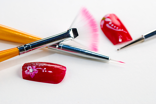 포토 JPG 해외이미지 사람없음 장식 가로 빛 위생용품 뷰티 유행 페인트 화장품 기구 도구 붓 화려 그리기 손톱관리 손톱 광택 고립 바디케어 카피스페이스 해외포토 손 생활용품 컨셉 모션 공백 네일아트 파일형식 이미지허브