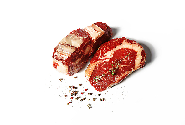 포토 JPG 해외이미지 안경 음식 백그라운드 재료 탁자 건강 육류 스테이크 요리 사람없음 빨간색 우주 식당 와인 저녁식사 어둠 소고기 흰색 신선 바 양념 혈액 닫기 그릴 자르기 준비 날것 대리석 후추 로즈메리 갈비뼈 고립 단백질 등심 생식 양조장 정육점 해외포토 잡화 컬러 가구 식재료 모션 주방용품 뼈 주류 서양음식 상점 식사 허브 향신료 영양소 파일형식 이미지허브