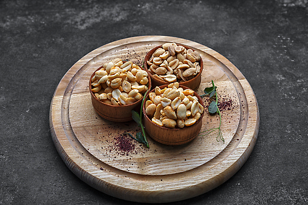 포토 JPG 해외이미지 음식 백그라운드 탁자 맥주 사람없음 갈색 우주 검은색 어둠 견과류 바 그룹 정상 굽기 유기농 땅콩 내추럴 절임 짠맛 많음 해외포토 웰빙 컬러 가구 컨셉 주류 맛 구이 파일형식 이미지허브