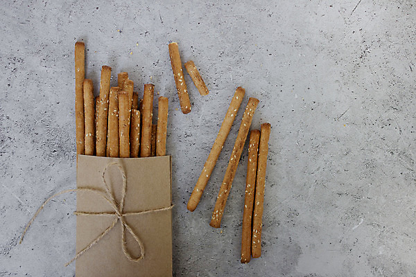 포토 JPG 해외이미지 음식 빵 회색배경 빨대 씨앗 사람없음 크래커 공백 막대기 이탈리아음식 맛 인스턴트 다발 굽기 먹기 깨 절임 핸드메이드 맛있는 해외포토 식물 백그라운드 컨셉 식재료 모션 서양음식 쿠키 회색 조미료 구이 파일형식 이미지허브