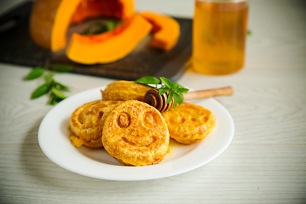 포토 JPG 해외이미지 접시 음식 백그라운드 다이어트 채소 오렌지 탁자 호박 아침 디저트 건강 요리 사람없음 목재 장식 쌓기 케이크 주방 식사 저녁식사 할로윈 튀김 흰색 신선 달콤 맛 아침식사 굽기 먹기 향신료 시럽 꿀 스쿼시 팬케이크 점심식사 채식주의자 핸드메이드 크레이프 맛있는 해외포토 주간 나무 식기 스포츠 컬러 가구 컨셉 과일 재료 모션 구기 구이 채식 향미료 파일형식 이미지허브