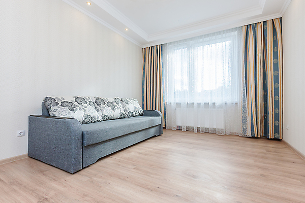 포토 JPG 해외이미지 디자인 벽 가구 의자 창문 휴식 새로움 바닥 아파트 주택 실내 사람없음 내부 장식 소파 방 회색 흰색 커튼 휴게실 클래식 고급 우아함 가죽 부드러움 리빙 고립 스타일 해외포토 컬러 생활용품 컨셉 건물 감각 파일형식 이미지허브