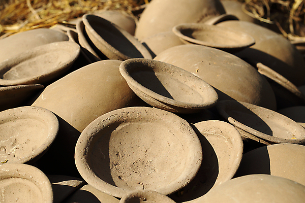 포토 JPG 해외이미지 모양 전통 디자인 아시아 문화 백그라운드 태국 창조 미술 동양인 사람없음 장식 갈색 꽃병 수확 골동품 흰색 조끼 항아리 도자기 사발 냄비 준비 복고 날것 예술가 점토 토기 수공예 도예가 옛날 핸드메이드 스타일 많음 해외포토 직업 꽃 나라 컬러 컨셉 농업 문화예술 인종 외투 용기_그릇 사기그릇 솥 공예 파일형식 이미지허브