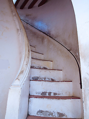 포토 JPG 해외이미지 모양 디자인 길 곡선 건축양식 지붕 추상 실내 나선형 미술 사람없음 내부 건물 계단 탑 나사 원형 구부린 정상 갑판 단계 오르막 방법 옛날 스타일 해외포토 도형 건축물 건축 선 무늬 배_교통 모션 문화예술 공구 파일형식 이미지허브