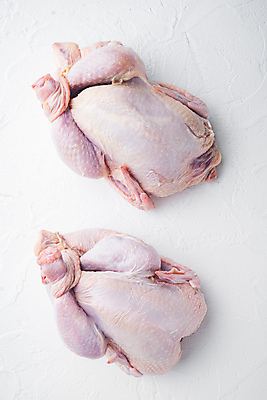 포토 JPG 해외이미지 실내 사람없음 하이앵글 닭고기 신선 흰배경 날것 생닭 해외포토 뷰포인트 백그라운드 육류 내부 흰색 닭 파일형식 이미지허브