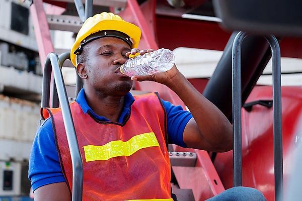 포토 JPG 해외이미지 직업 행복 산업 음료 유니폼 비즈니스 공장 교통시설 노동자 직장 함께함 한명 안전 앉기 물 항구 화물 업무 기술자 엔지니어 보호 감독 계획 헬멧 대표 컨테이너 창고 서비스 경영자 상업 포트 공학 물류 경영 로딩 분배 수입 제어 터미널 해외포토 자연요소 1 옷 교육 감정 교통 컨셉 회사 공업 모션 사람 운송업 작업 보호장비 시설 리더 파일형식 이미지허브