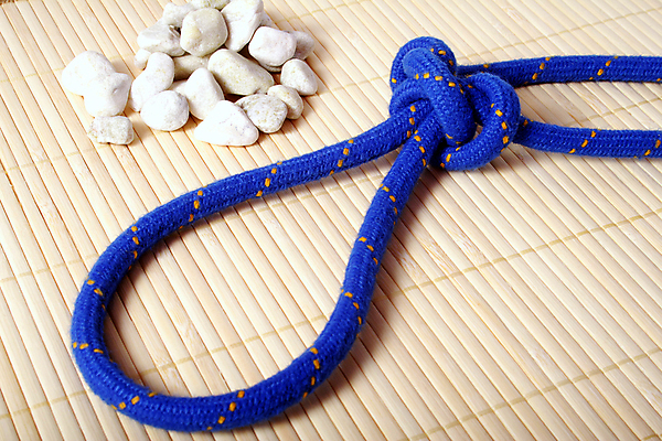 포토 JPG 해외이미지 밧줄 줄 스포츠 바다 넥타이 산 항해 안전 사람없음 힘 흰색 고리 황무지 보호 오브젝트 보안 매듭 고정 고립 잠금해제 해외포토 잡화 컬러 컨셉 배_교통 파일형식 이미지허브