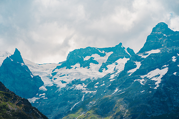 포토 JPG 해외이미지 구름 컨셉 자연 벽지 하늘 날씨 산 풍경 사람없음 야외 가로 여름 평화 환경 화목 침묵 전원 분위기 그림 자연백그라운드 지역 마법 산악지대 산맥 해외포토 자연요소 계절 백그라운드 소리 전기에너지 생태계 파일형식 이미지허브