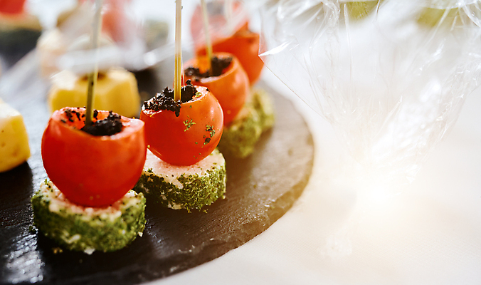 포토 JPG 해외이미지 접시 음식 잎 토마토 채소 재료 탁자 호텔 양파 치즈 새우 쟁반 파슬리 요리 사람없음 빨간색 초록색 파티 요식업 식당 식사 이탈리아 게 흰색 신선 체리 맛 애피타이저 작음 지중해 카나페 올리브 매움 모음 폭식 모짜렐라치즈 뷔페 식품점 채식주의자 맛있는 해외포토 식물 식기 열매 유럽 산업 바다 컬러 가구 컨셉 과일 숙소 유제품 서양음식 갑각류 이벤트 한글 상점 크기 채식 파일형식 이미지허브