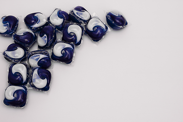 포토 JPG 해외이미지 배너 옷 백그라운드 가사 가방 가정 사람없음 파란색 쌓기 우주 기계 장비 흰색 투명 그룹 씻기 빨래 상품 컨테이너 플라스틱 가루 천 청소 세제 순환 비누 닦기 세탁기 청소부 흙더미 고립 꼬투리 위생관리 접기 정리함 화학물질 많음 카피스페이스 해외포토 직업 잡화 산업 컬러 컨셉 모션 재질 관리 위생용품 청결 흙 공백 가전제품 직물 화학 파일형식 더미 이미지허브