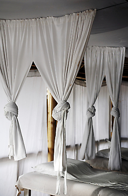 포토 JPG 해외이미지 여행 가구 탁자 호텔 휴가 휴식 건강 사람없음 내부 목재 치료 여름 여행객 평화 상점 스파 꿈 방 낭만 침대 신선 마사지 센터 계획 휴양지 아로마테라피 테라피 내추럴 돌봄 사생활 이국적 파라다이스 해외포토 나무 계절 생활용품 컨셉 재료 의학 모션 숙소 사람 뷰티 장소 파일형식 이미지허브