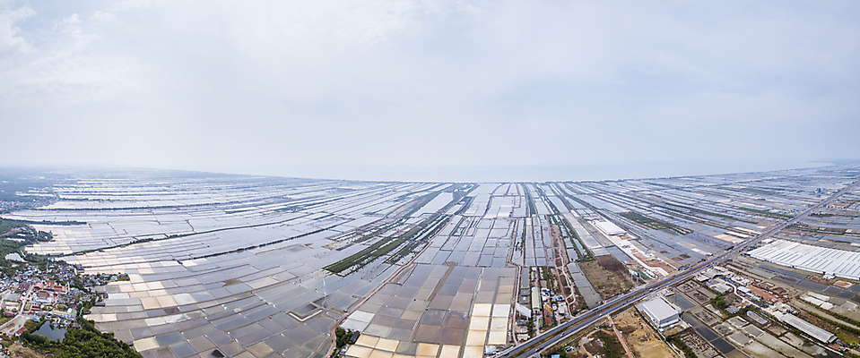 포토 JPG 해외이미지 아시아 문화 음식 바다 밭 농업 태국 자연 하늘 안테나 파노라마 풍경 사람없음 야외 물 여름 농장 정상 질감 소금 드론 밭일 짠맛 해외포토 자연요소 계절 나라 산업 통신 촬영기법 맛 생태계 파일형식 이미지허브