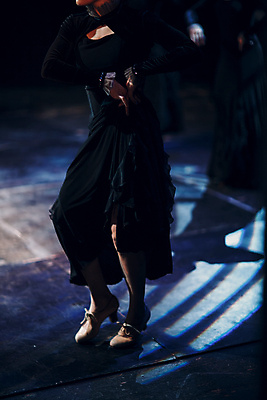 포토 JPG 해외이미지 전통 드레스 옷 여자 문화 음악 모션 미술 사람없음 야외 빨간색 컬러풀 뷰티 축제 공연 연주자 댄서 무대 축하 춤 사회 스페인 우아함 민화 스페인어 집시 플라멩코 해외포토 직업 유럽 예술 컬러 컨셉 문화예술 사람 이벤트 음악가 세계문화유산 그림 공동체 파일형식 이미지허브