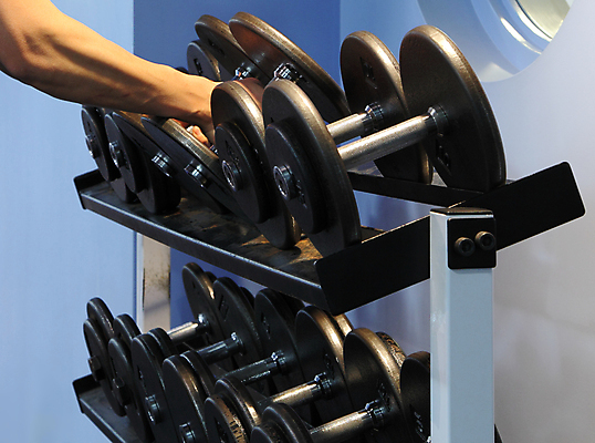 포토 JPG 해외이미지 무기 근육 관리 사람없음 운동 검은색 아령 쌍 무게 웨이트트레이닝 철 체육관 근육질 리프트 역도 리프팅 신발장 해외포토 스포츠 컬러 건강 몸매 파일형식 이미지허브