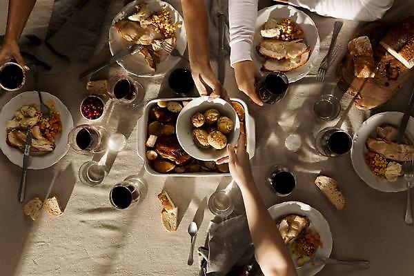 포토 JPG 해외이미지 전통 접시 계절 음식 백그라운드 포크 크리스마스 채소 오렌지 과일 가족 탁자 휴가 디저트 주택 건강 육류 요리 사람없음 목재 장식 가로 파티 식사 저녁식사 치킨 가을 축하 신선 정상 바비큐 굽기 유기농 추수감사절 로즈메리 칠면조 넘어짐 핸드메이드 맛있는 해외포토 나무 식기 웰빙 기념일 기독교 가구 컨셉 식재료 재료 관계 모션 조류 이벤트 건물 구이 허브 닭고기요리 파일형식 이미지허브