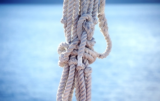 포토 JPG 해외이미지 산업 밧줄 바다 교통시설 낚시 추상 항해 안전 해변 사람없음 항구 숟가락 힘 화물 흰색 도구 직물 면 업무 보트 뜨개질 구부린 코드 공예 보따리 회전 보안 함선 상업 매듭 해군 낚시꾼 선원 노끈 옛날 디테일 해외포토 줄 컬러 교통 무늬 배_교통 모션 레저 군대 수저 취미 운송업 작업 시설 파일형식 이미지허브