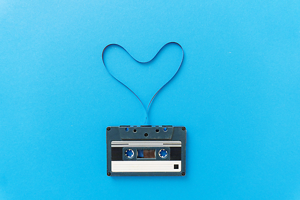 포토 JPG 해외이미지 모양 음악 결혼 백그라운드 컨셉 노래 벽지 사랑 사람없음 파란색 컬러풀 유행 검은색 소리 듣기 하트 카세트테이프 클래식 닫기 앨범 향수 복고 오디오 아날로그 70대 스테레오 80대 뮤지컬 옛날 스타일 힙스터 플랫레이 카피스페이스 해외포토 패션 노년 감정 컬러 모션 문화예술 이벤트 전자제품 화장품 공백 플랫 파일형식 이미지허브