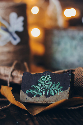 포토 JPG 해외이미지 조각 백그라운드 신체 자연 탁자 건강 사람없음 목재 치료 초록색 뷰티 스파 목욕 화장품 욕실 흰색 신선 바 고급 빨래 상품 허브 피부 순수 유기농 향기 아로마 비누 아로마테라피 라벤더 내추럴 돌봄 수공예품 위생관리 핸드메이드 해외포토 나무 식물 웰빙 꽃 컬러 가구 컨셉 가사 재료 의학 모션 관리 신체부위 위생용품 청결 공예품 생태계 냄새 테라피 파일형식 이미지허브