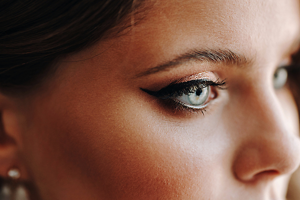 포토 JPG 해외이미지 여자 얼굴 신부 결혼 한명 근접촬영 상반신 성인 아웃포커스 화장 뷰티 성인여자한명만 해외포토 1 뷰포인트 촬영기법 사람 이벤트 신체부위 여자한명만 성인여자만 파일형식 이미지허브