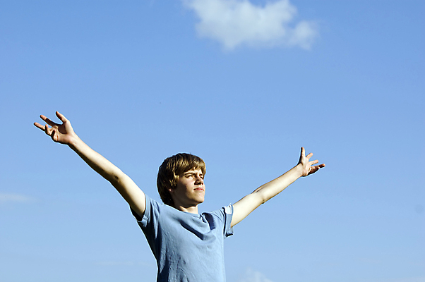 포토 JPG 해외이미지 라이프스타일 남자 행복 어린이 스포츠 포즈 자연 놀이 하늘 성공 휴가 휴식 건강 관리 한명 서기 사람 소년 야외 10대 파란색 운동 뷰티 화목 봄 활발 기쁨 에너지 자유 우승 명상 무료 해외포토 1 계절 감정 컬러 컨셉 모션 청소년 생활 최고 생태계 파일형식 이미지허브