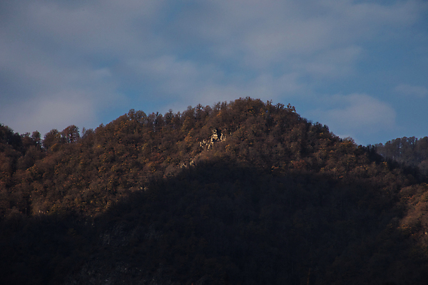 포토 JPG 해외이미지 나무 계절 공원 도로 길 여행 백그라운드 잎 오렌지 자연 하늘 아침 산 풍경 사람없음 야외 초록색 빛 컬러풀 햇빛 태양 노란색 일출 환경 일몰 가을 나뭇가지 시골 닫기 숲 언덕 장면 나무껍질 내추럴 아제르바이잔 해외포토 주간 자연요소 식물 공공시설 나라 컬러 과일 교통시설 모션 노을 껍질 생태계 파일형식 이미지허브
