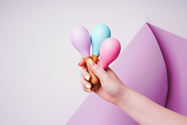 포토 JPG 해외이미지 라이프스타일 손 교육 행복 어린이 분홍색 놀이 추상 함께함 창조 3 사람없음 목재 초록색 파란색 세트 컬러풀 장난감 노란색 보라색 페인트 유치원 성장 게임 흰색 아기 손톱관리 손톱 민트 오브젝트 에코 딸랑이 라일락 내추럴 고립 관심 생태학 해외포토 나무 꽃 감정 컬러 컨셉 무늬 재료 사람 생활 신체부위 환경 아기용품 네일아트 허브 파일형식 이미지허브