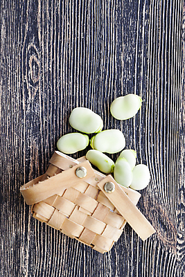 포토 JPG 해외이미지 계절 열매 음식 백그라운드 농업 다이어트 오렌지 과일 자연 탁자 콩 건강 요리 사람없음 야외 목재 초록색 컬러풀 햇빛 숫자 농장 바구니 수확 신선 달콤 농부 유기농 질감 생물학 날것 부드러움 지역 섬유 거짓말 해외포토 나무 식물 직업 문자 웰빙 교육 산업 컬러 가구 재료 곡류 태양 직물 감각 맛 생태계 파일형식 이미지허브