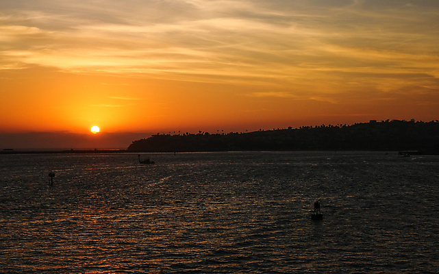 포토 JPG 해외이미지 바다 여행 백그라운드 오렌지 자연 표시 하늘 아침 낚시 날씨 풍경 사람없음 빨간색 물 빛 컬러풀 햇빛 태양 노란색 일출 항구 일몰 새벽 보트 황금 내추럴 채널 수평선 해외포토 주간 자연요소 컬러 배_교통 과일 교통시설 레저 노을 생태계 파일형식 이미지허브