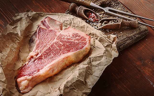 포토 JPG 해외이미지 동물 음식 백그라운드 재료 탁자 휴가 뼈 육류 스테이크 요리 비프스테이크 사람없음 목재 빨간색 농장 식사 어둠 소고기 신선 소 그릴 상품 바비큐 자르기 굽기 준비 유기농 날것 소금 후추 추수감사절 로즈메리 갈비뼈 단백질 등심 생식 정육점 해외포토 나무 웰빙 기독교 컬러 가구 농업 식재료 포유류 모션 주방용품 서양음식 상점 구이 허브 향신료 영양소 파일형식 이미지허브