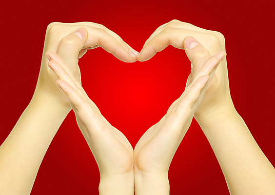포토 JPG 해외이미지 손 함께함 사랑 신체부위 빨간색 하트 손하트 해외포토 모양 감정 컬러 컨셉 사람 손짓 파일형식 이미지허브