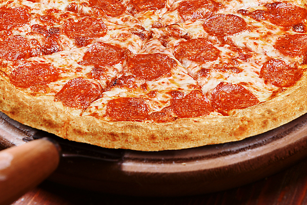 포토 JPG 해외이미지 전통 음식 조각 백그라운드 토마토 채소 탁자 치즈 피자 육류 요리 사람없음 목재 빨간색 식사 저녁식사 이탈리아 껍질 흰색 시골 신선 뜨거움 원형 맛 정상 굽기 지중해 먹기 속도 반죽 후추 바질 고립 마르게리타피자 모짜렐라치즈 살라미 페퍼로니 핸드메이드 맛있는 해외포토 도형 나무 유럽 바다 컬러 가구 컨셉 식재료 재료 모션 유제품 패스트푸드 서양음식 소시지 구이 향신료 파일형식 이미지허브