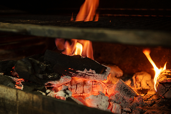 포토 JPG 해외이미지 백그라운드 오렌지 추상 따뜻함 사람없음 목재 빨간색 빛 검은색 에너지 뜨거움 그릴 위험 장작 모닥불 바비큐 벽난로 질감 매움 온도 숯 내추럴 연소 광 석탄 용광로 재 점화 지옥 화상 해외포토 나무 음식 컬러 컨셉 무늬 과일 재료 주방용품 불 맛 상처 파일형식 이미지허브