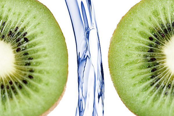 포토 JPG 해외이미지 단면 물줄기 실내 키위 근접촬영 사람없음 신선 달콤 흰배경 해외포토 뷰포인트 백그라운드 과일 내부 물 흰색 맛 파일형식 이미지허브