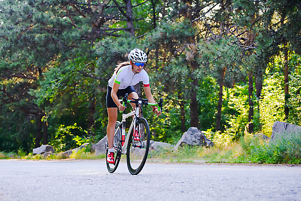 포토 JPG 해외이미지 나무 라이프스타일 공원 여자 도로 스포츠 백그라운드 모션 자연 아침 거리 따뜻함 건강 한명 사람 성인 취미 초록색 여름 운동 맑음 자전거 자유 흰색 도시 승차 저녁 숲 헬멧 연습 속도 순환 사이클링 전나무 무료 바이킹 가문비나무 해외포토 레이스천 주간 식물 1 계절 공공시설 길 컬러 컨셉 교통시설 날씨 생활 바이크 직물 야간 보호장비 육상스포츠 생태계 파일형식 이미지허브